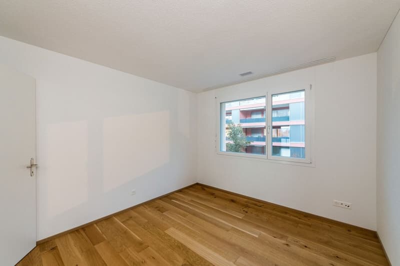 Neuwertige 3.5 Zi-Wohnung 93 m2 nähe Wald und Spital (7)