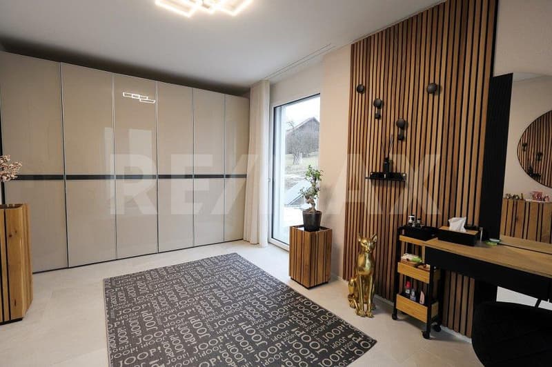 Here the family grows: 5.5 rooms, garden & hobby room in Pfeffikon (9)