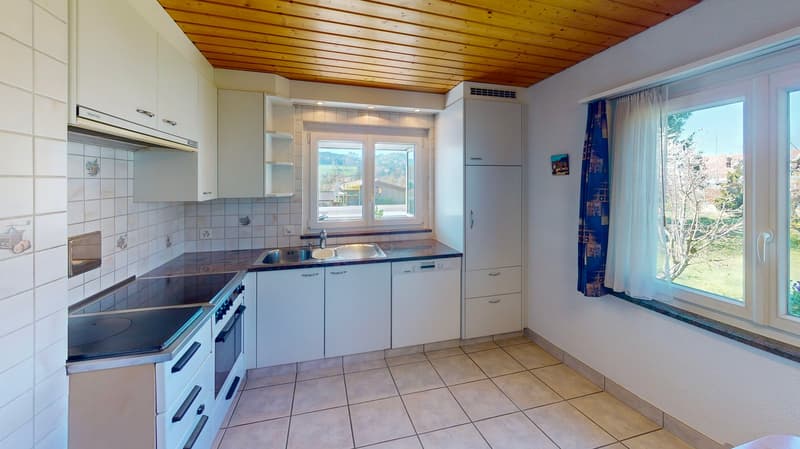 Gepflegtes, freistehendes Familienhaus mit vielseitigem Raumangebot (5)