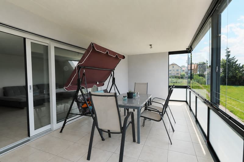 Spacious 4.5-room apartment with glazed balcony in Reinach AG (3)