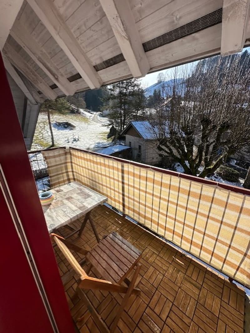 Charming 4.5-room attic apartment in a quiet location in Biembach, Emmental (10)