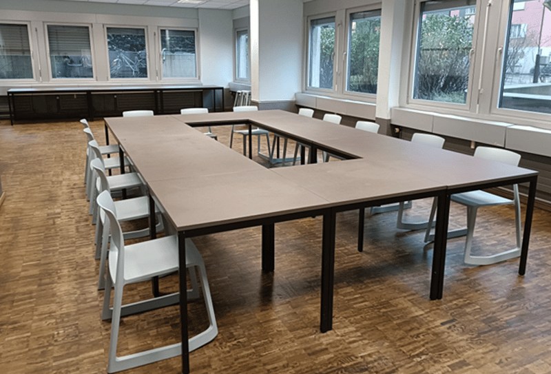 Grosse Gewerbefläche über 900 m² auf zwei Etagen (10)