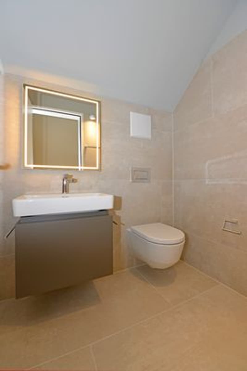 New 4.5-room maisonette apartment: live in the countryside with city connections (8)