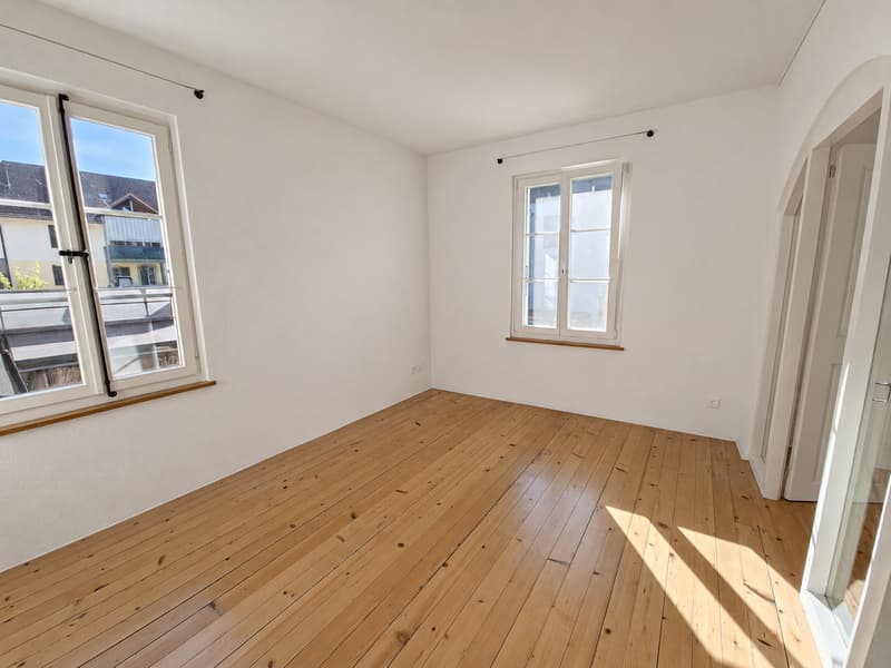 Urchige 6.5-Zimmerwohnung mit Garten in der Altstadt von Erlach (9)