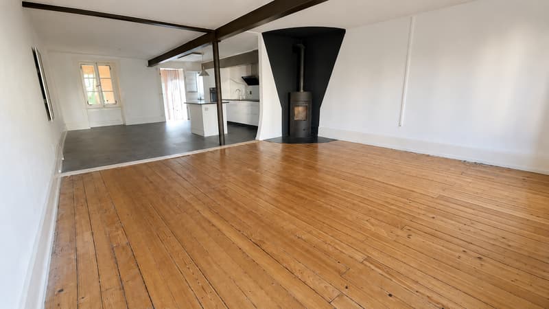 Urchige 6.5-Zimmerwohnung mit Garten in der Altstadt von Erlach (13)