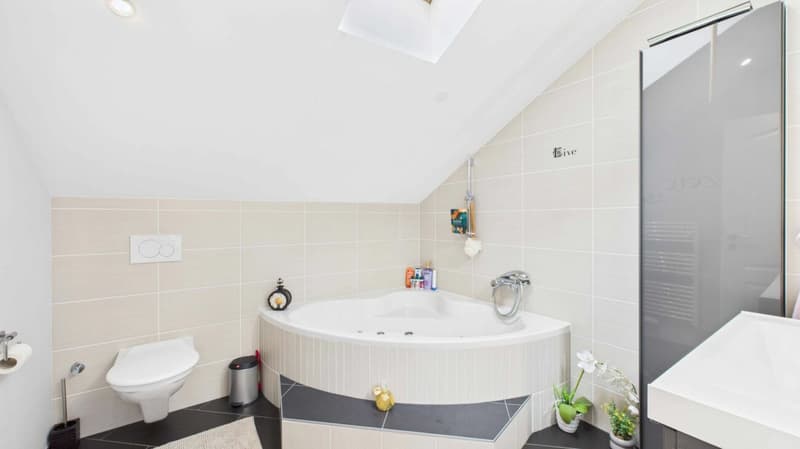 Appartamento a Maisonnette di 5,5 Locali su Tre Piani ad Agarn (11)