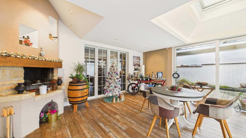 Casa familiare armoniosa con giardino, piscina e comfort pensato (7)