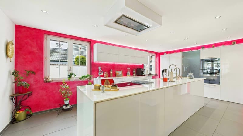 Casa familiare armoniosa con giardino, piscina e comfort pensato (9)