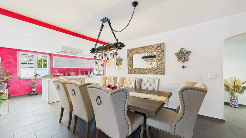 Casa familiare armoniosa con giardino, piscina e comfort pensato (10)
