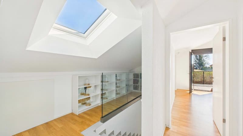 Comfort, class, and charm: 5.5-room attic maisonette in Ottenbach (13)