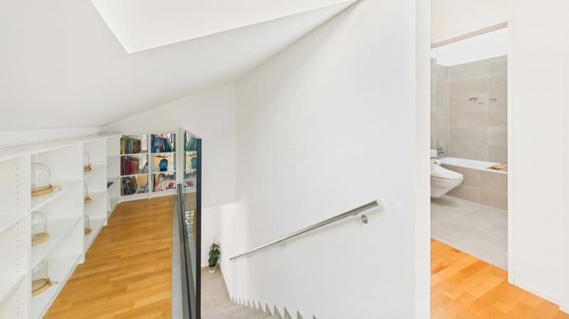 Comfort, class, and charm: 5.5-room attic maisonette in Ottenbach (12)