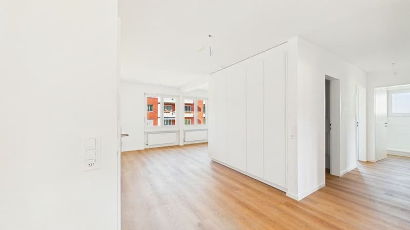 Elegantly renovated 4.5-room apartment in a preferred location in Würenlos (6)