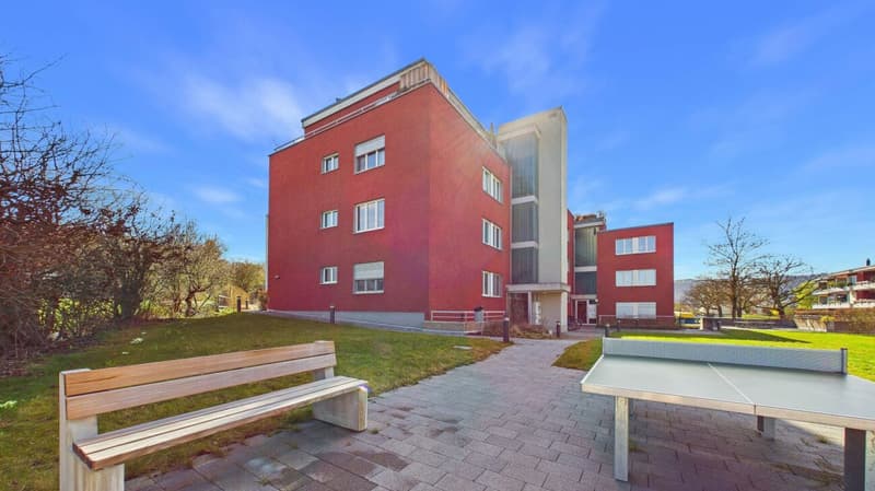 Elegantly renovated 4.5-room apartment in a preferred location in Würenlos (13)
