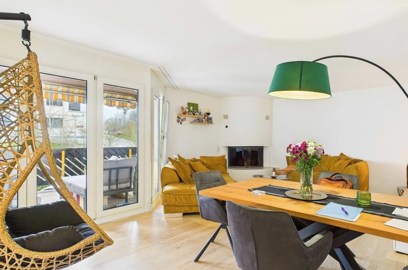 Attractive rental property in Dietikon - renovated 3.5-room apartment with studio (1)