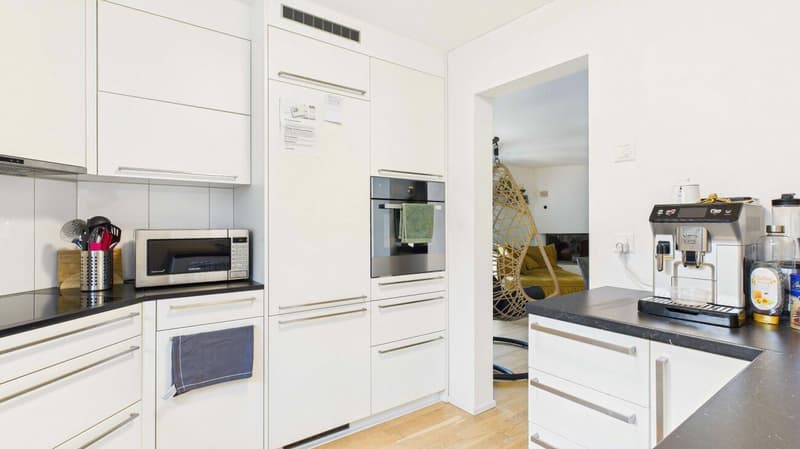 Attractive rental property in Dietikon - renovated 3.5-room apartment with studio (5)
