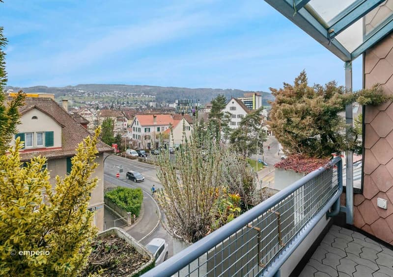 Maisonette ristrutturata in diritto di costruzione - Situata al centro con vista e camino (9)