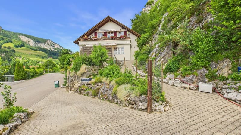 Charmantes Einfamilienhaus an ruhiger Lage in Oensingen (1)