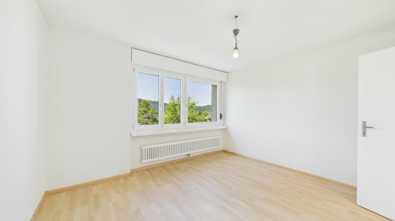 Bright 4-room apartment in a central location in Wettingen (9)