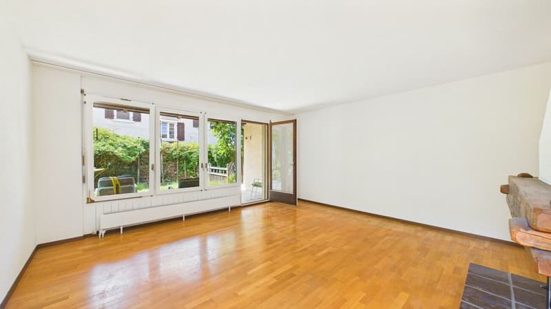 Maison mitoyenne de 4,5 pièces charmante avec cuisine neuve, jardin et cheminée (4)