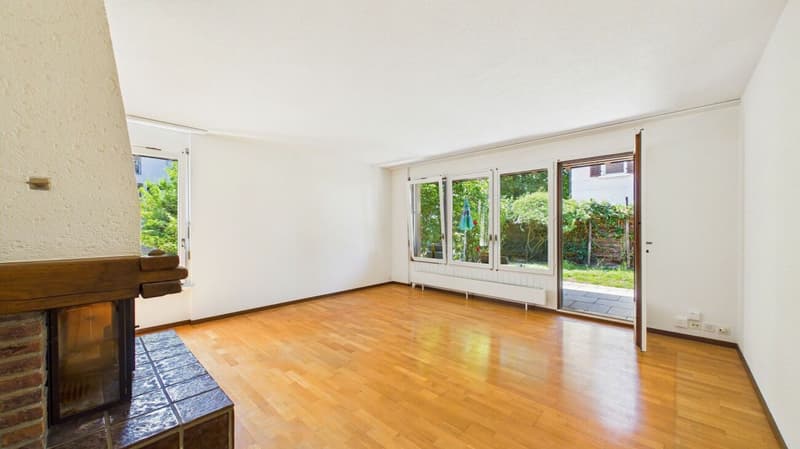 Maison mitoyenne de 4,5 pièces charmante avec cuisine neuve, jardin et cheminée (3)