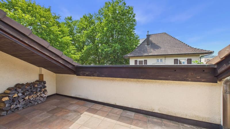 Maison mitoyenne de 4,5 pièces charmante avec cuisine neuve, jardin et cheminée (15)