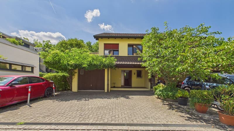 Maison mitoyenne de 4,5 pièces charmante avec cuisine neuve, jardin et cheminée (17)
