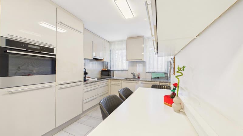 Komfortable 4.5-Zimmer-Wohnung mit praktischer Raumaufteilung (8)