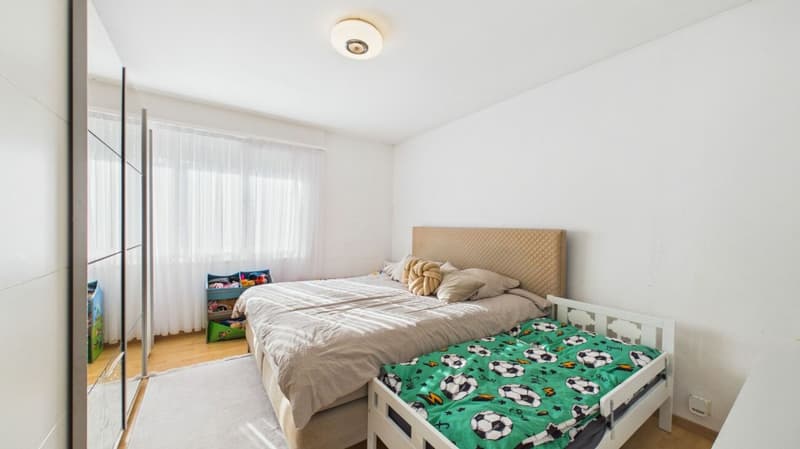 Im Baurecht: 3.5-Zimmer-Wohnung mit sonnigem Balkon in Dietikon (6)