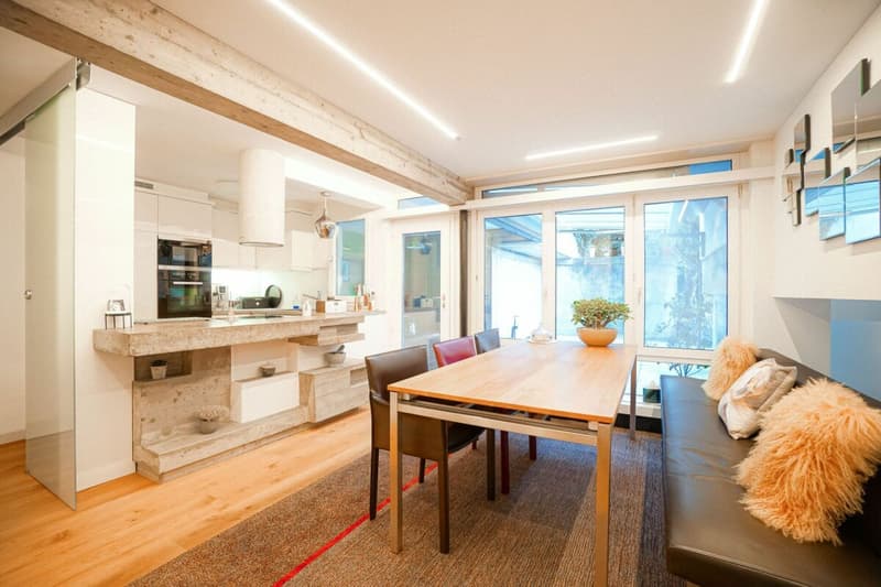 Renoviertes Eckhaus mit Cheminée in Geroldswil (5)