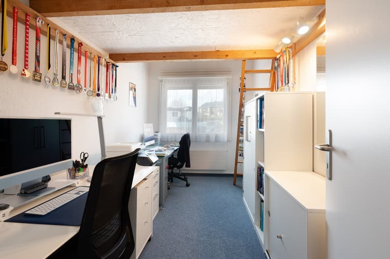 Charmantes 5.5-Zimmer-Einfamilienhaus in ruhiger Lage von Niederhasli (8)