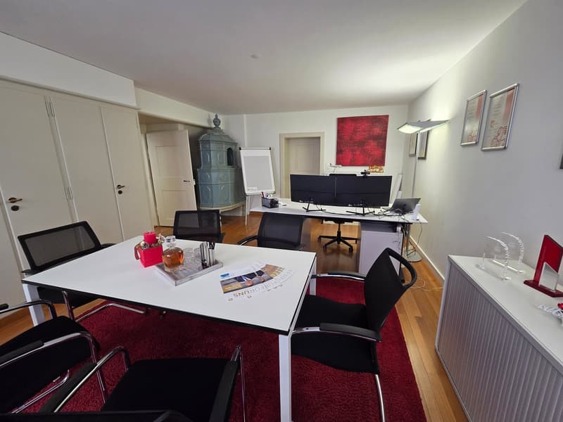 Ufficio rappresentativo nel cuore della città vecchia di Schaffhausen (6)