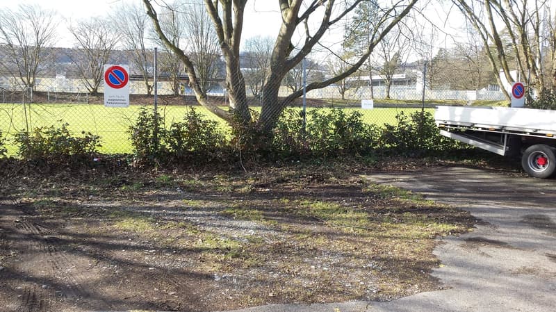 Place de parking sur la Breite (2)
