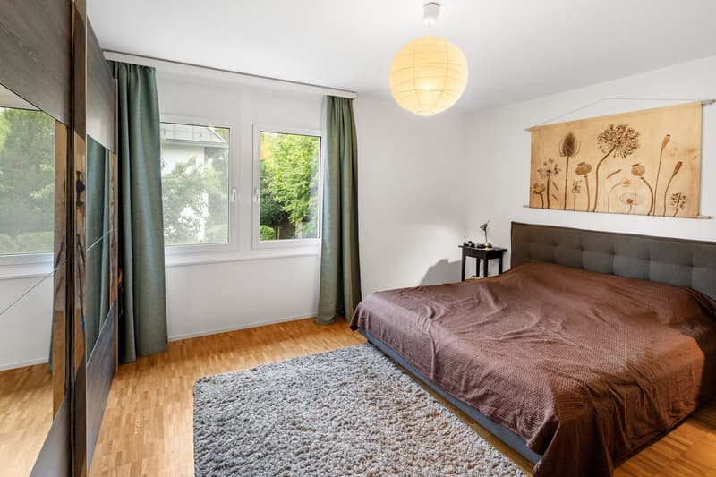 Incantevole appartamento di 5,5 locali in mansarda a Zürich-Höngg (4)