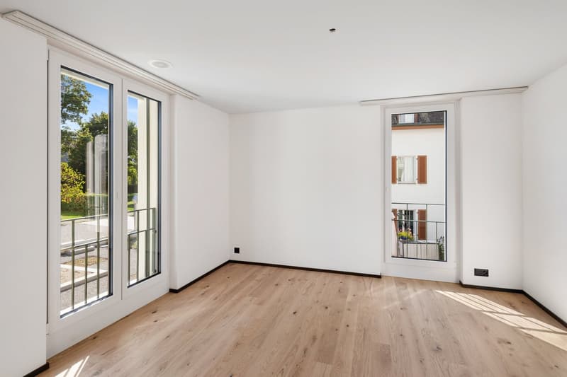 Neubau: Grosse, stilvolle 4.5-Zimmer-Wohnung mit Balkon und Loggia (12)
