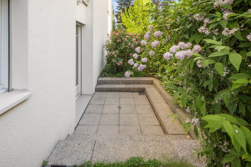 Charmante, zentrumsnahne 3.5-Zimmer-Gartenwohnung in Uster (7)