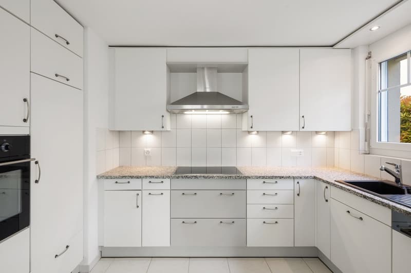 Charmante, zentrumsnahne 3.5-Zimmer-Gartenwohnung in Uster (3)