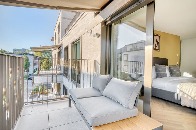 Stunning Wiedikon 3.5-room apartment with basement and W/T, close to S-Bahn Markt, via Blueground (5)