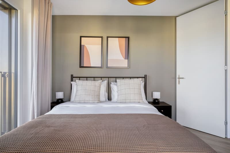 Stunning Wiedikon 3.5-room apartment with basement and W/T, close to S-Bahn Markt, via Blueground (17)
