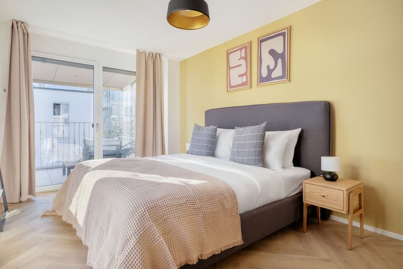 Stunning Wiedikon 3.5-room apartment with basement and W/T, close to S-Bahn Markt, via Blueground (10)