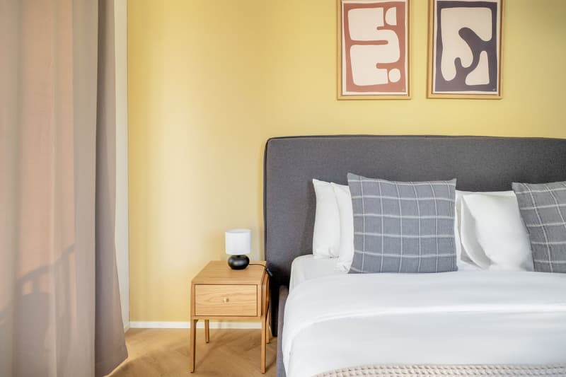 Stunning Wiedikon 3.5-room apartment with basement and W/T, close to S-Bahn Markt, via Blueground (11)