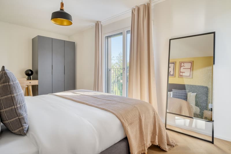 Stunning Wiedikon 3.5-room apartment with basement and W/T, close to S-Bahn Markt, via Blueground (12)
