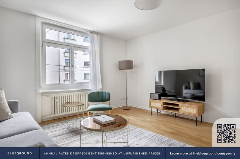 Airy Wiedikon 2.5 rooms with W/T. Close to market, by Blueground (2)