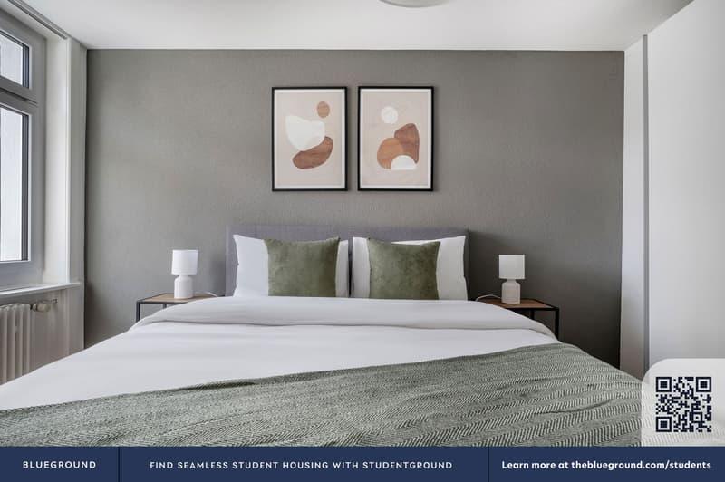 Airy Wiedikon 2.5 rooms with W/T. Close to market, by Blueground (10)