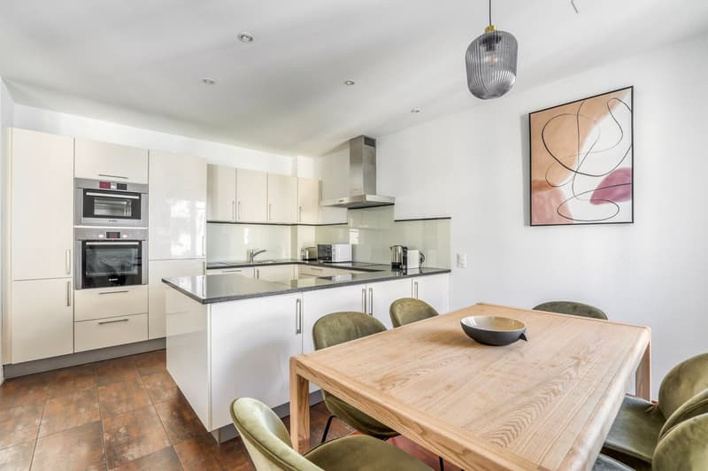 Appartement spacieux Wiedikon 4,5 pièces avec W/T, près du marché et de la gare ZRH HB, par Blueground (8)