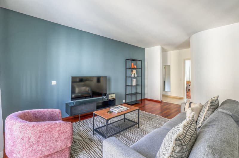 Appartement spacieux Wiedikon 4,5 pièces avec W/T, près du marché et de la gare ZRH HB, par Blueground (3)