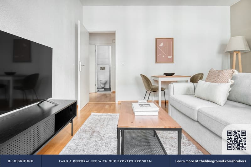 Fantastic suburban 2.5 rooms + storage and W/T, via Blueground (3)