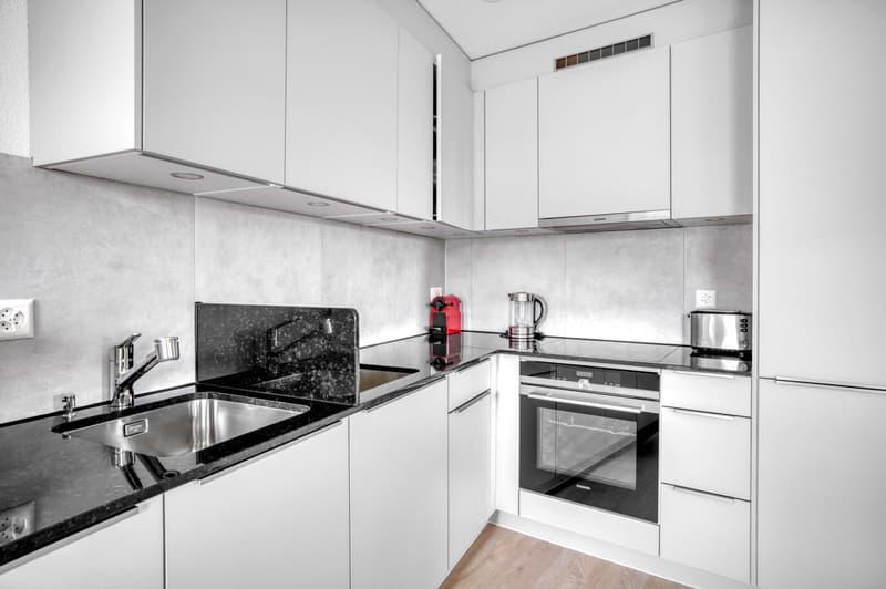 Dreamy Wiedikon 4.5 rooms + W/T, + storage, 3 minutes to market (7)