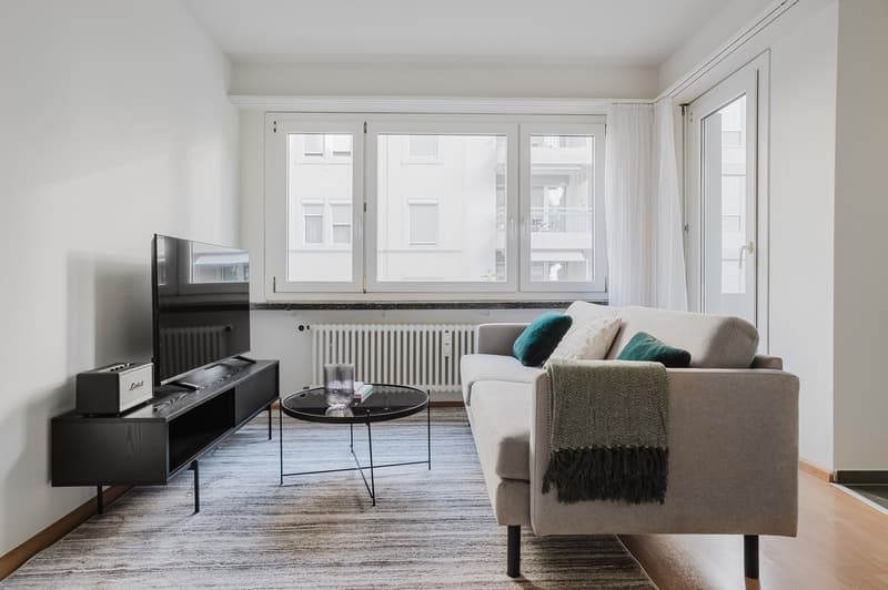 Beautiful Wiedikon 2 rooms, basement, W/T. 3 minutes to the market, via Blueground (3)