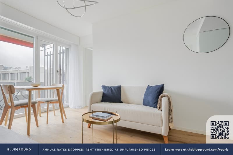 Appartement meublé élégant à Zürich avec vue sur la ville (2)