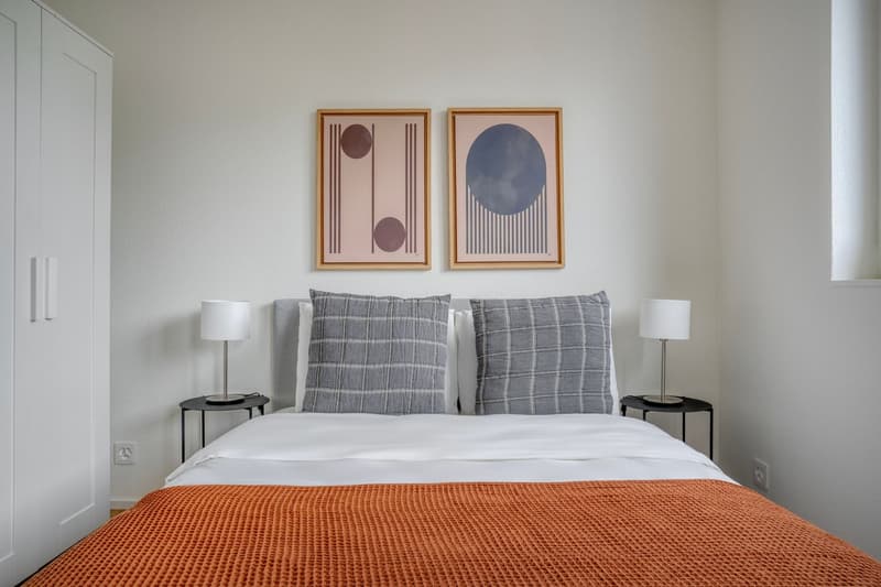 Exklusive Enge 3.5 Zimmer mit W/T, nah zum Markt über Blueground (20)